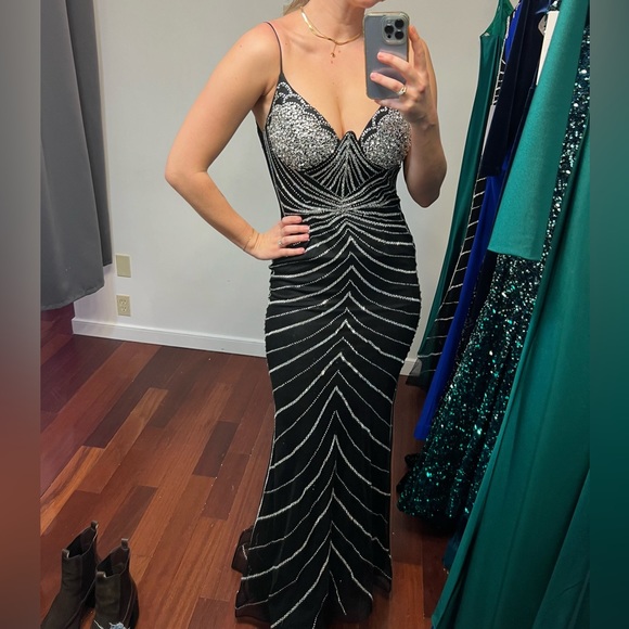 Ladivine black and silver rhinestone dress - Picture 4 of 4